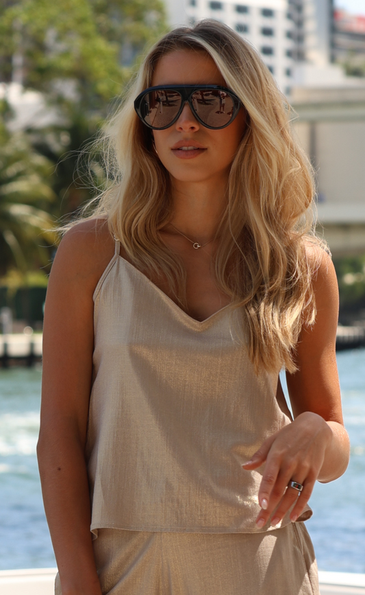 Velara Top