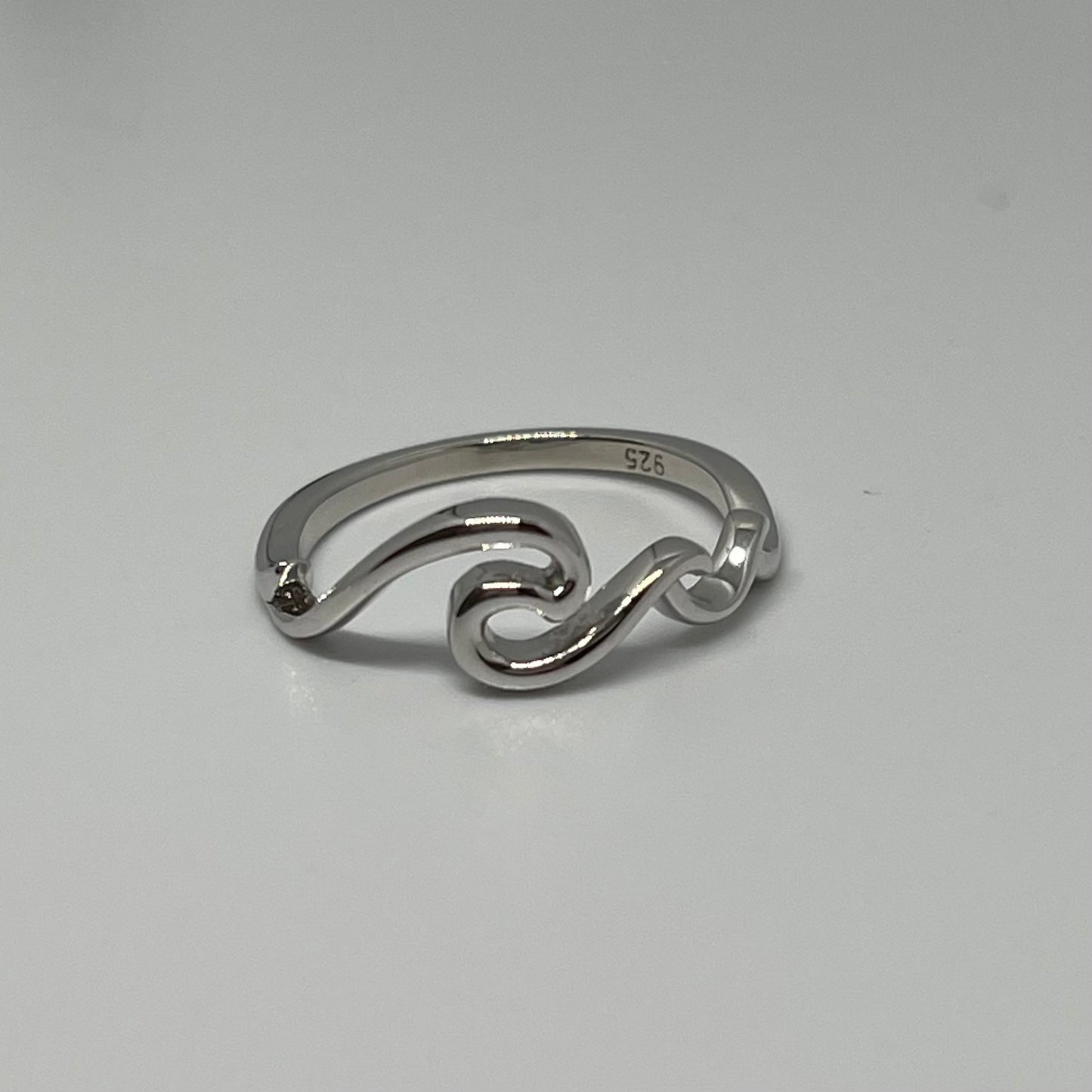 Waves Ring